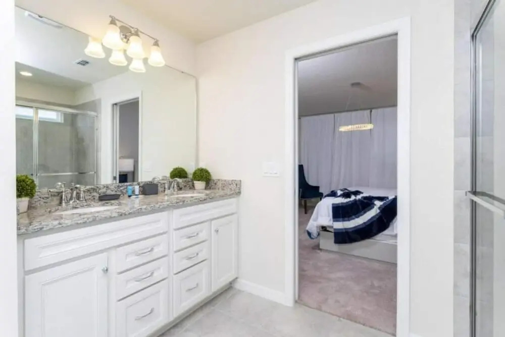 1807 Amazing brand new house