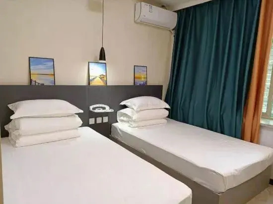 Beizhen Hongyunyuan Cinema Hotel