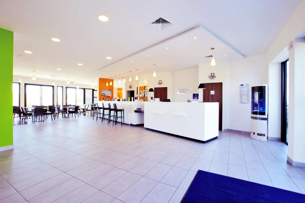 Holiday Inn - Marseille Airport by IHG