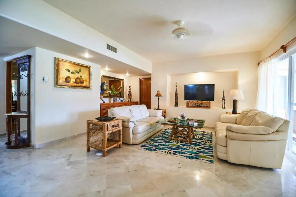 Caribbean Chic Apartment Beachfront Complex Marvelous Pool Gardens Private Terrace