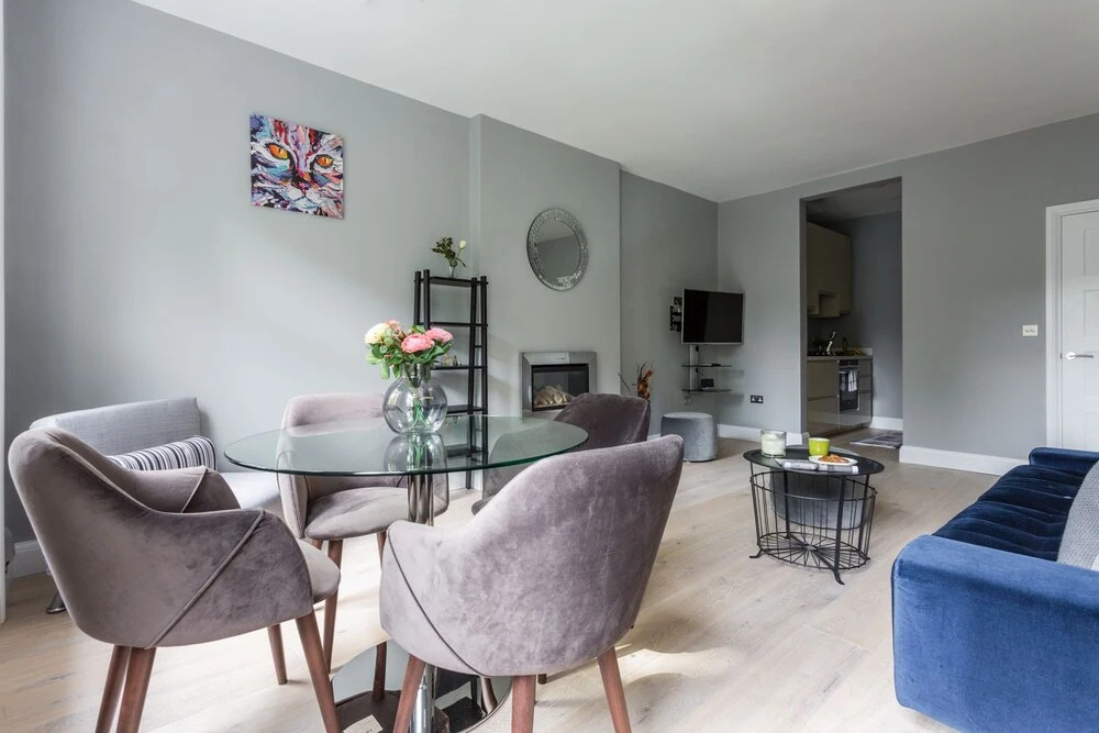 Stylish 2 Bedroom Flat in Kensington Near Hyde Park