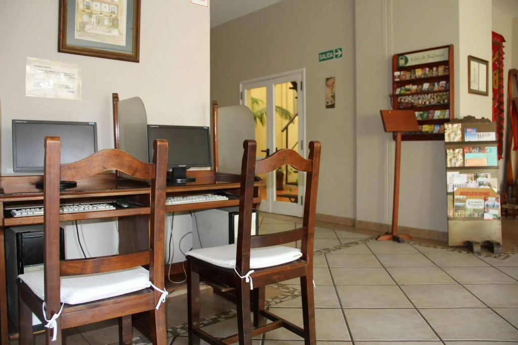 Altos De Balcarce Hotel