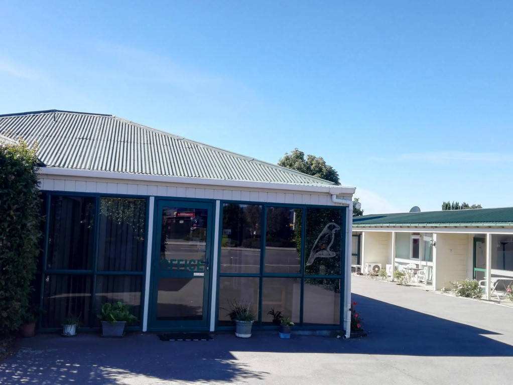 Tui Lodge Motel