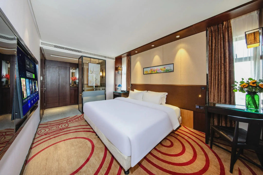 Fancy Hotel (Shenzhen Bantian, Guangyayuan Subway Station)