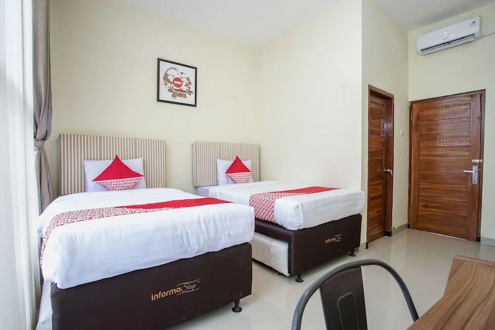 Eirini Family Homestay by OYO Rooms