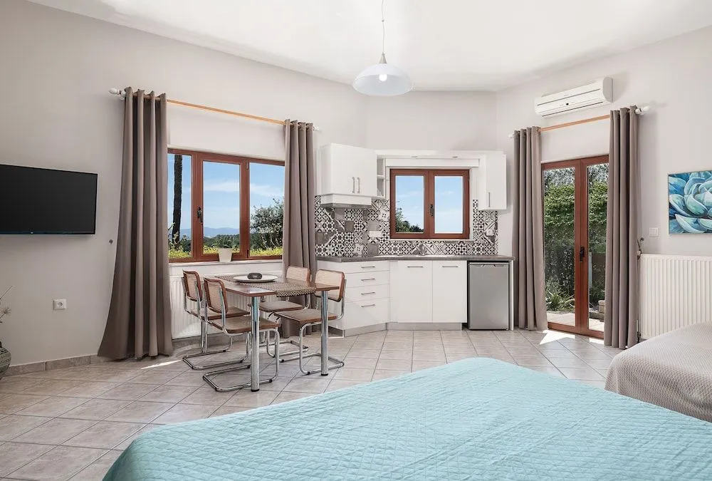Andromia Studios & Apartments