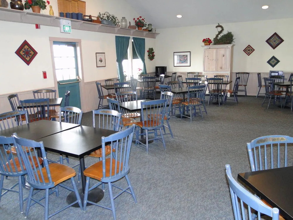Amish Inn
