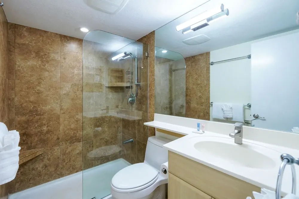 Kamaole Sands 1-403 - Ultimate Getaway! Spacious 2/2 With Split AC, Large Lanai