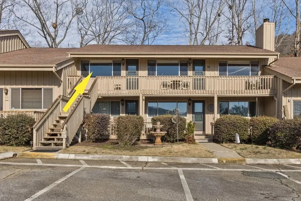 Rumbling Bald Resort-fairway Villa On Bald Mountain Lake-mountain Views 2 Bedroom Condo by Sunscape Property Management