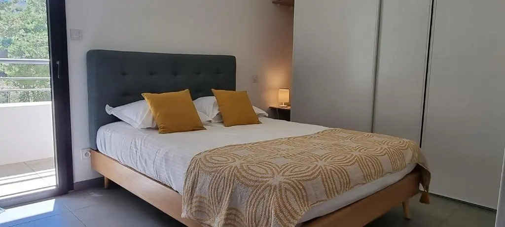 Appartement de 2 chambres avec vue sur la mer et wifi a Porto Vecchio a 5 km de la plage