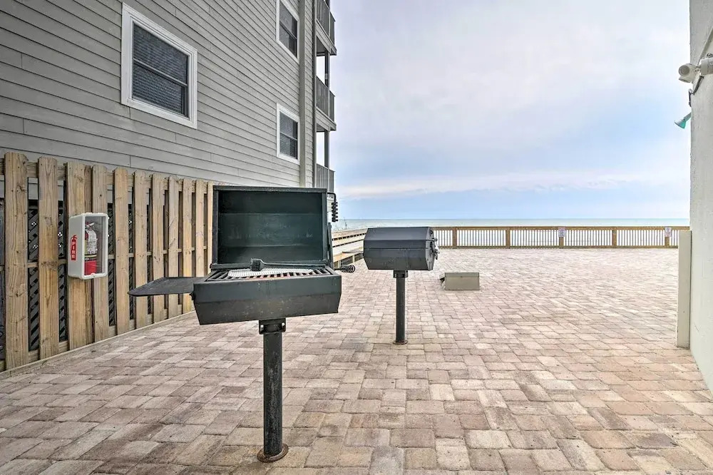 Murrells Inlet Condo w/ Ocean Views & Pool Access!