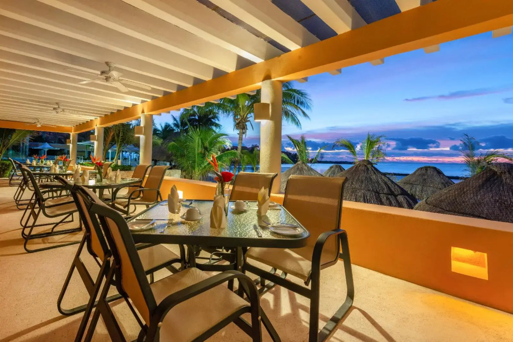 Puerto Aventuras Hotel & Beach Club