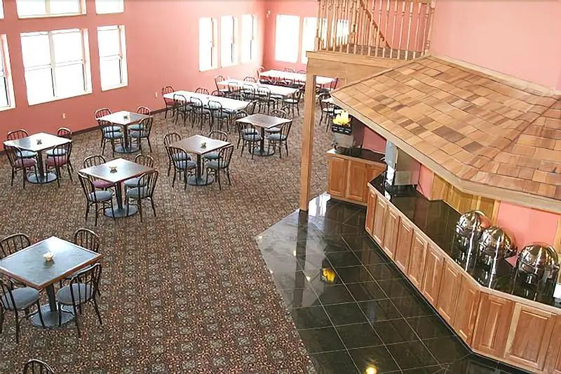 Cabins of Mackinac & Lodge