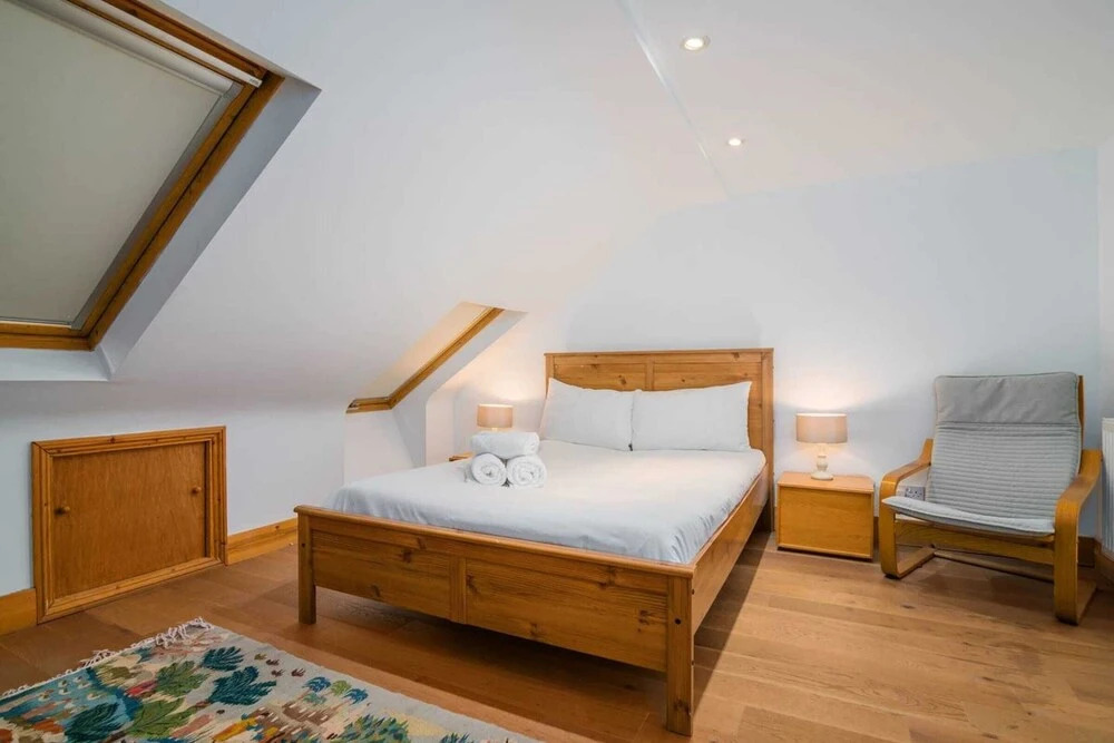 Homely and Spacious 4 Bed, up to 7 Guests, Dalston