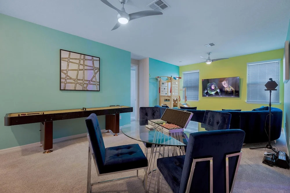 Sr018v: 8 Bed, Pandora, Spongebob, Pool, Shuffle Board
