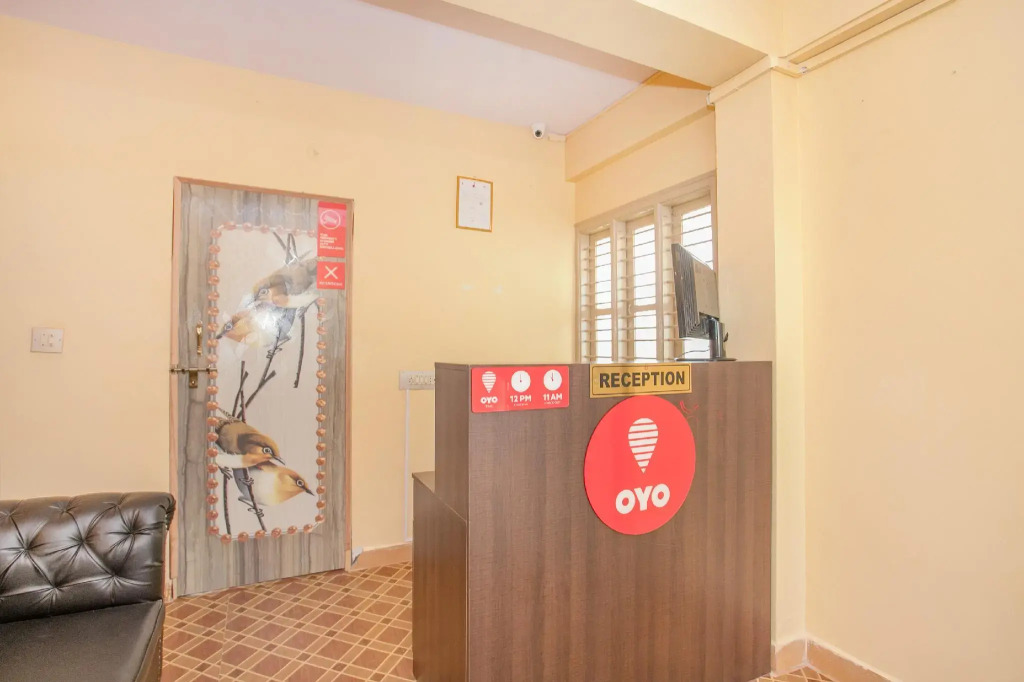 OYO Flagship 11419 Surya Residency