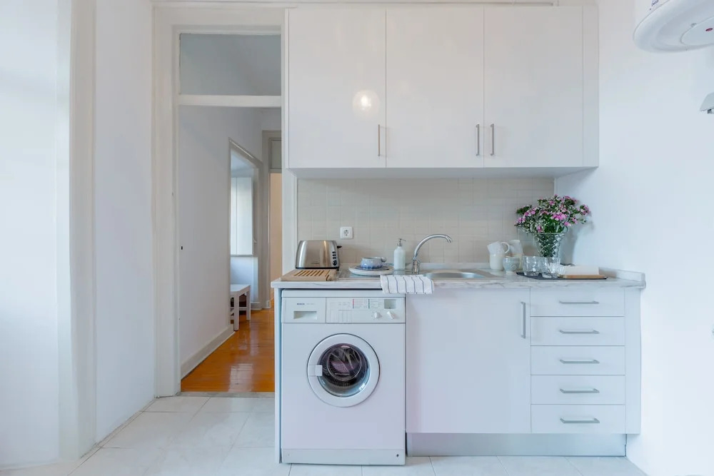 Spacious, Bright and Sunny Apartment, By TimeCooler