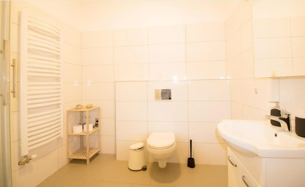 Studio-Apartment between Schoenbrunn & the City Center (09)