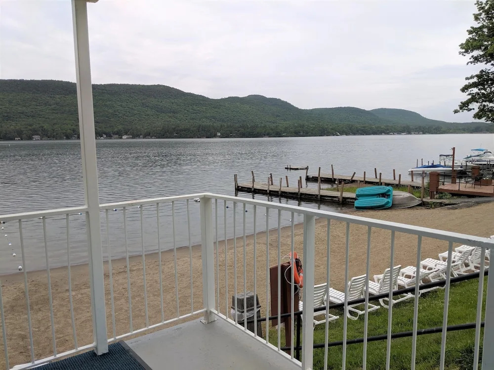 Lakefront Terrace Resort