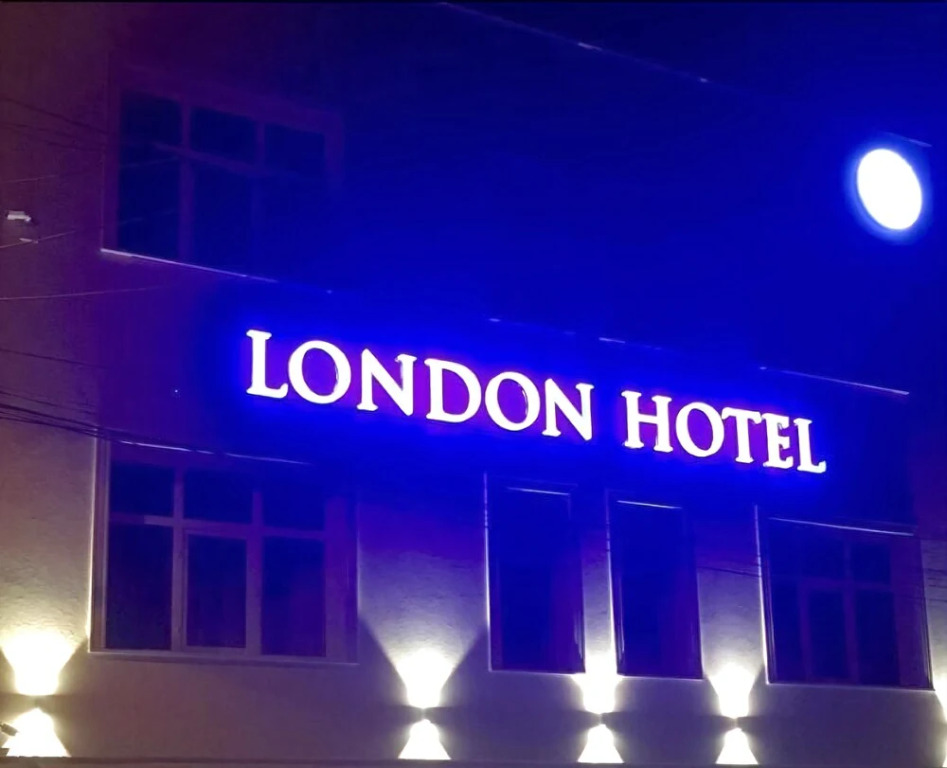 LONDON Hotel