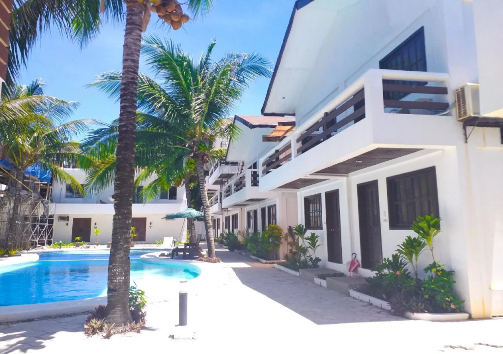 Feliness Resort