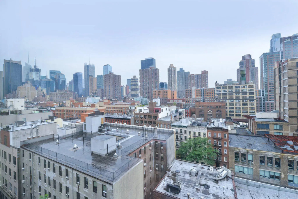 Holiday Inn Express Manhattan Midtown West by IHG