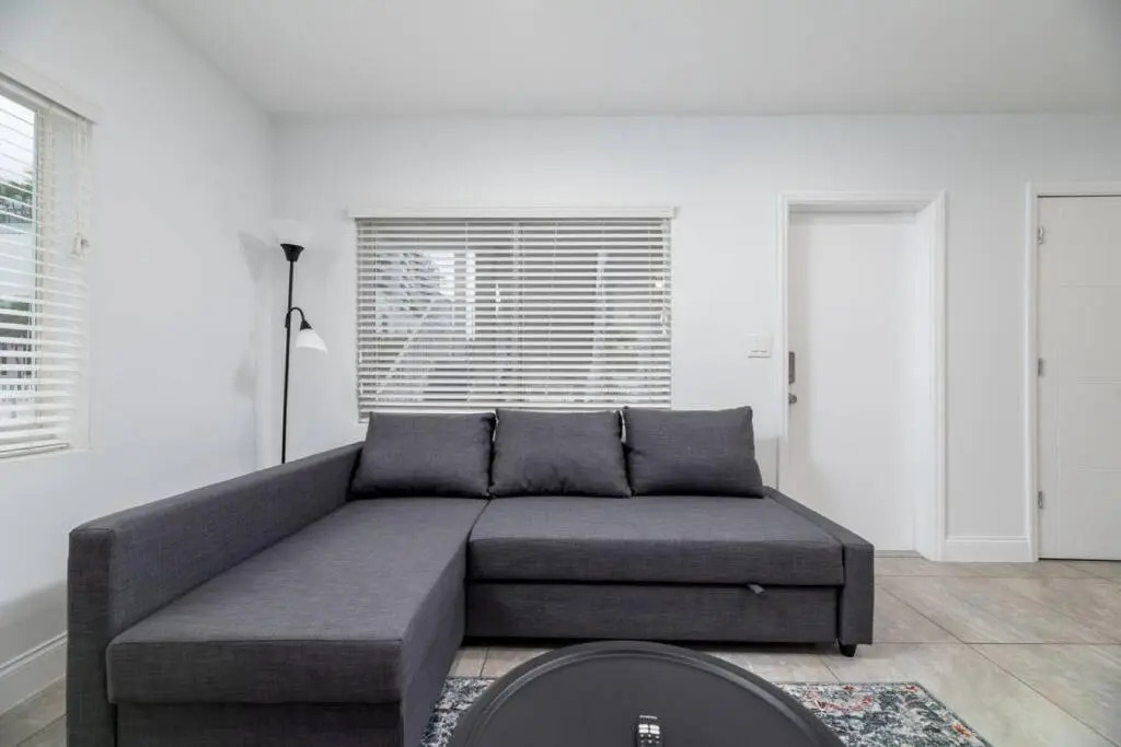 Bayshore Breeze 1 - Fort Lauderdale Beach