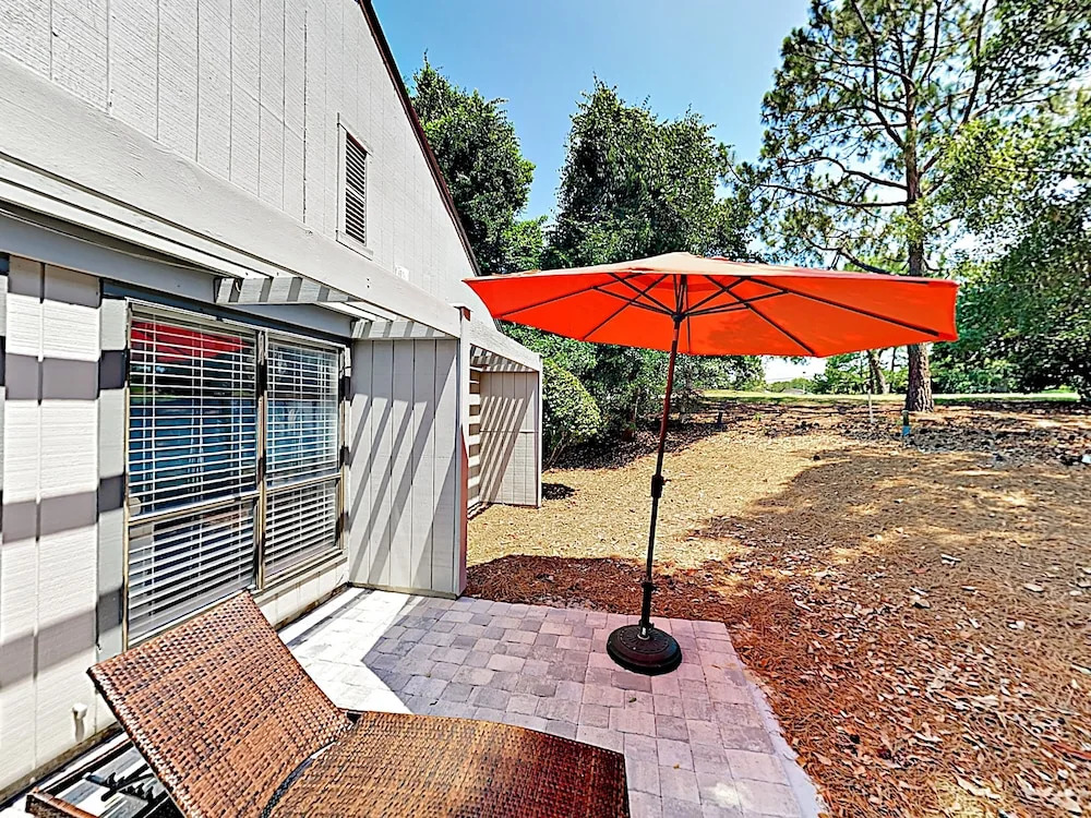 Luxe Gem W/ Golf Cart & Two Bikes As Of August 1st 2 Bedroom Home