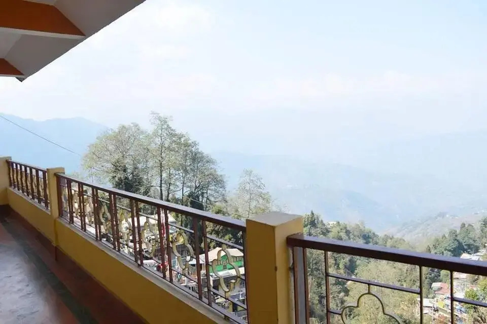 Finestays Shanti Priya