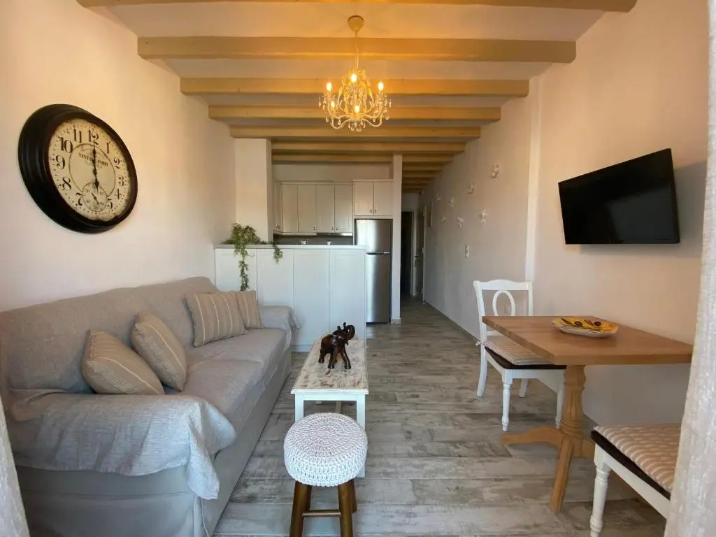 Petridi Maria Suites & Apartments