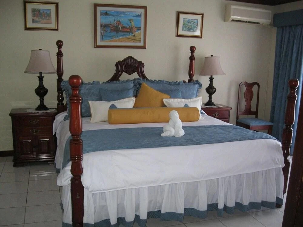 Fisherman's Inn Hotel 294 Queens drive, Duncans Bay, Trelawny NEW LOCATION
