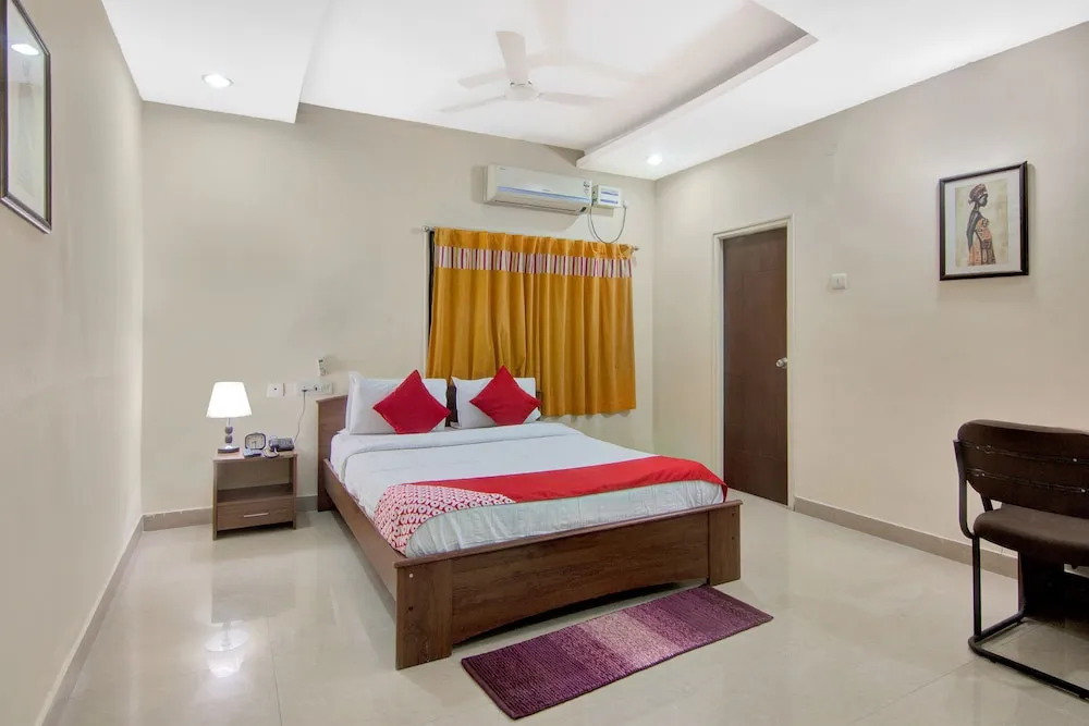 OYO 20009 SilverKey Gachibowli