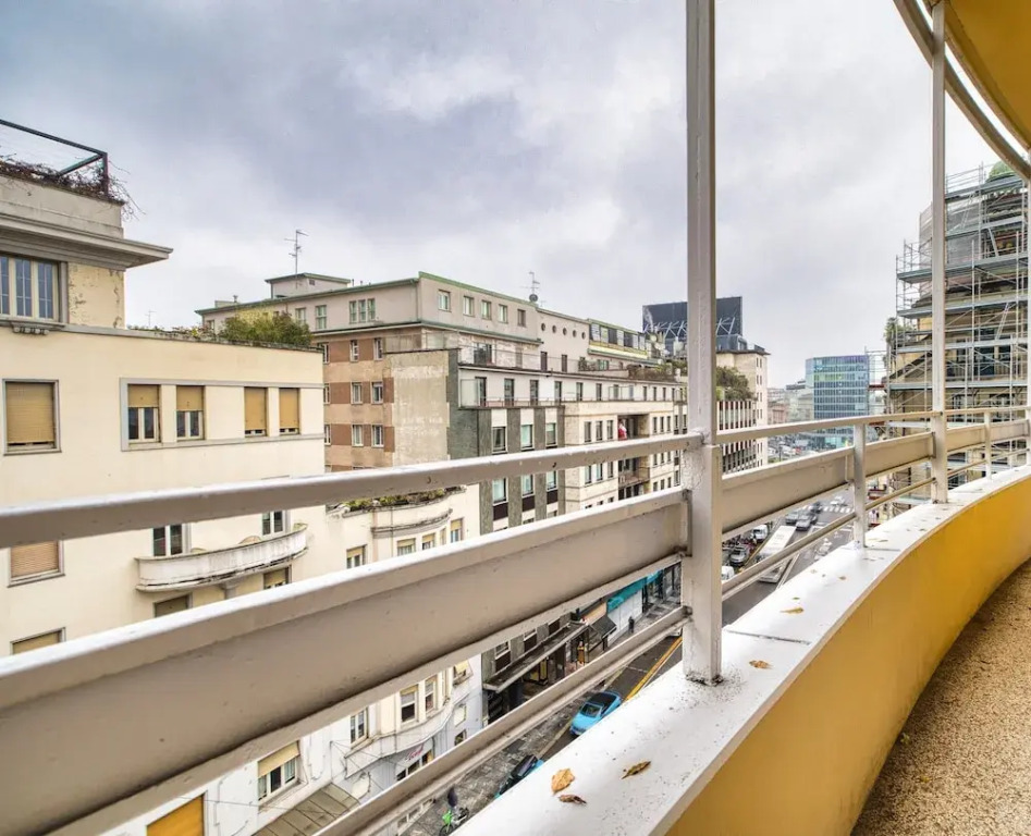 JOIVY Modern Flats with Balconies by Loreto Metro and Corso Buenos Aires