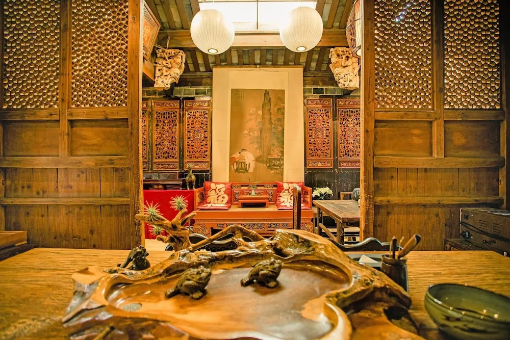 Kunming Lirui Hotel (Plateau Pearl International Trade City)