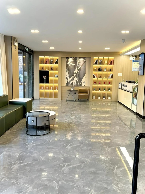 Bo Hong Hotel