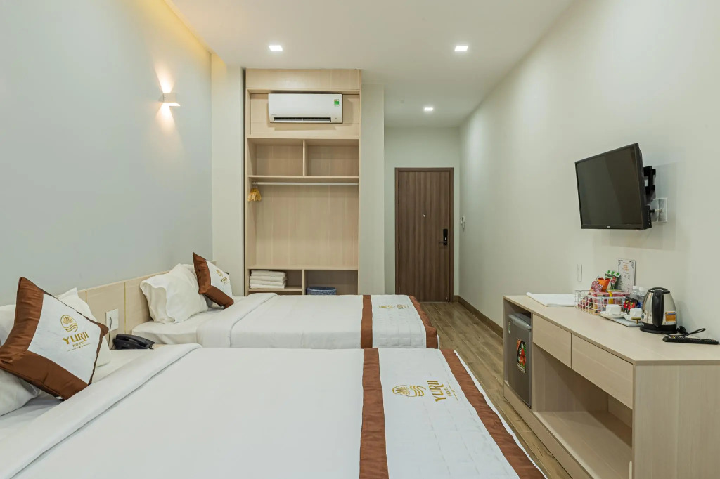 Yurii Hotel