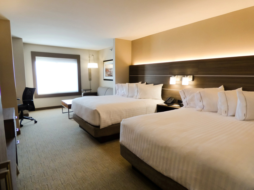 Holiday Inn Express & Suites Plymouth - Ann Arbor Area by IHG