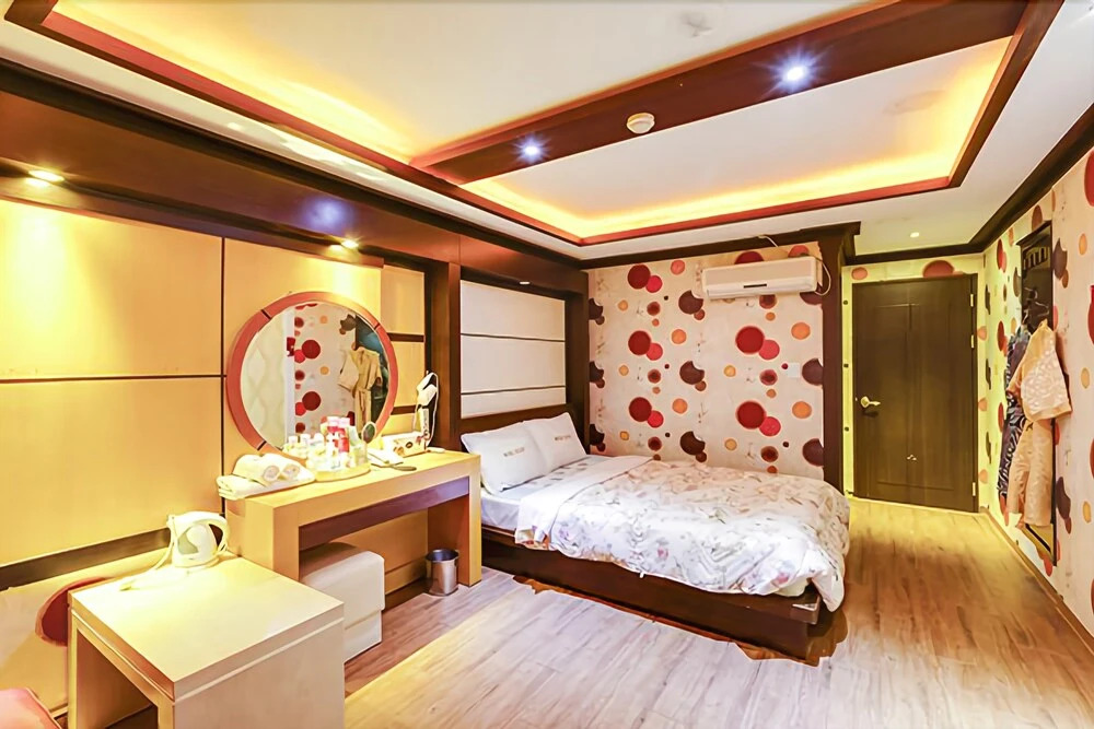 Yangju Aris Pension