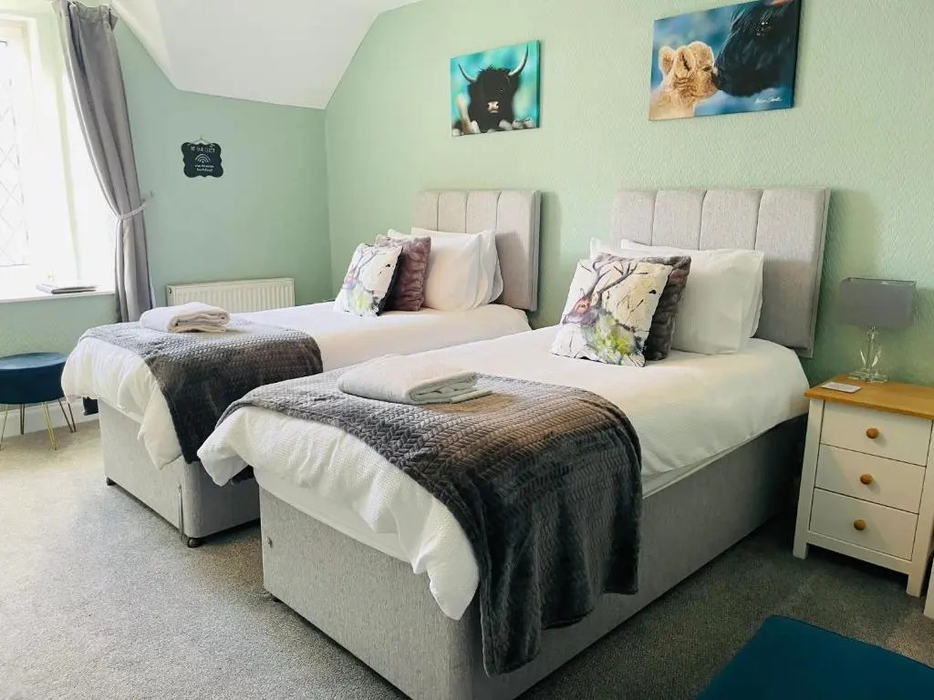 Whinburn Guest House