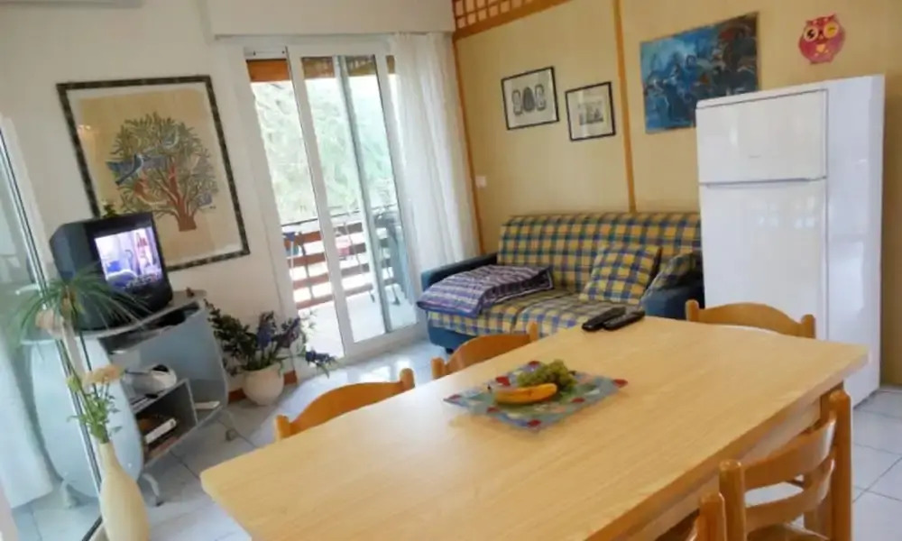 Lovely Flat Bungalow Type in Residence With Pool