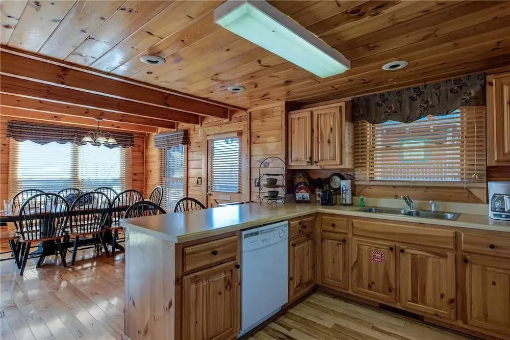 Aspens Envy 4 Bedroom Home with Mountain View