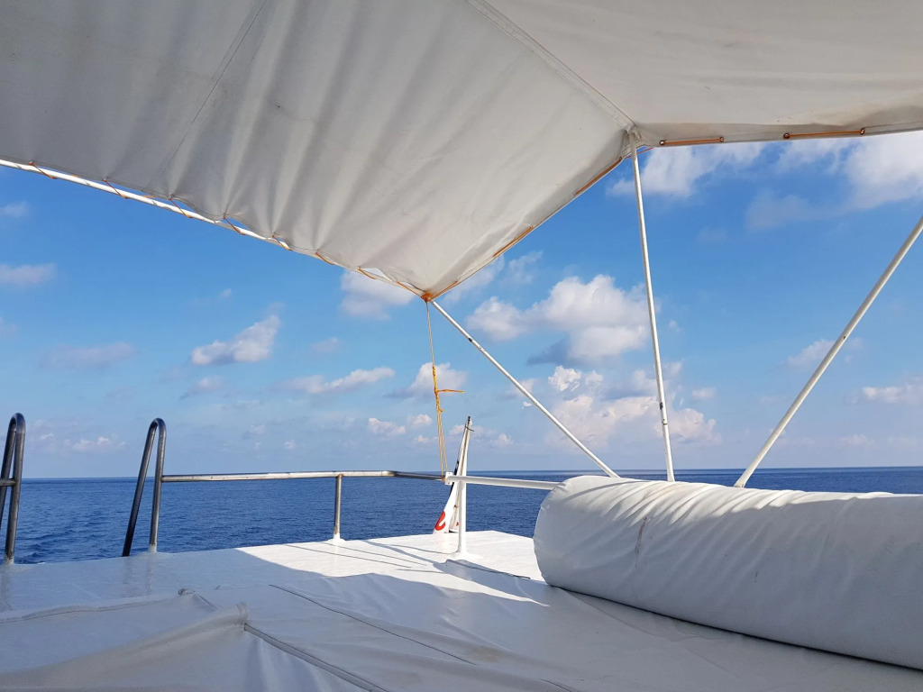 El Nido Ocean Suite Floating Hotel
