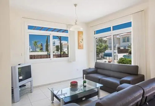 Beautiful 5 Star Holiday Villa in a Prime Location in Protaras, Book Early To Secure Your Dates, Protaras Villa 1257