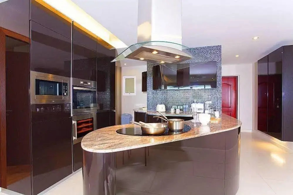 Ocean Fringe Apartment A
