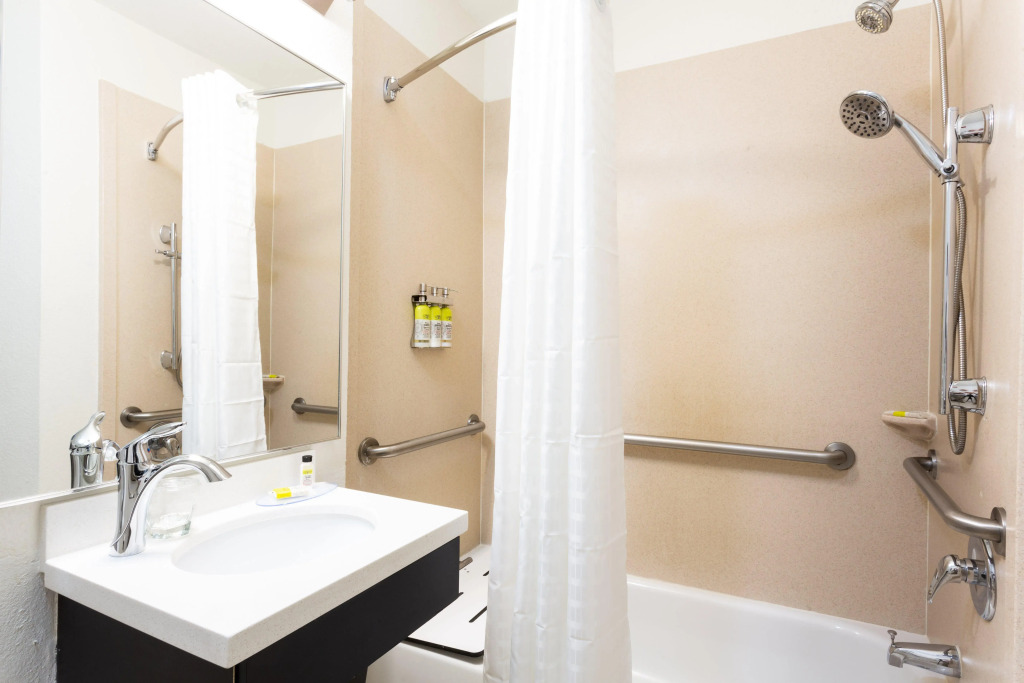 Candlewood Suites Fort Lauderdale Airport-Cruise by IHG