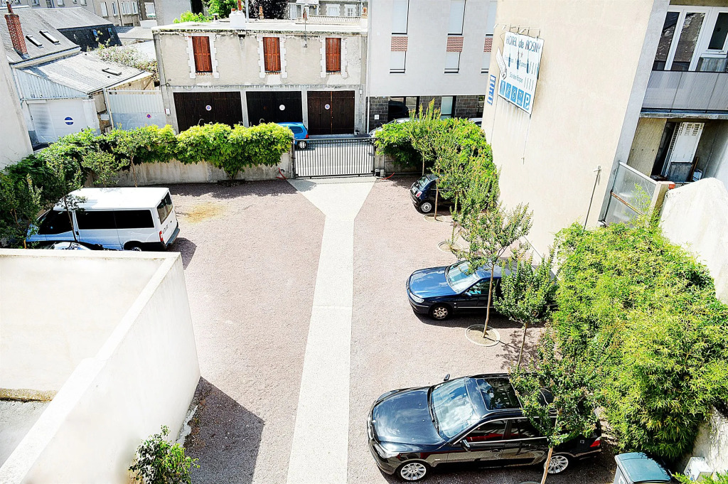 Hotel De Rosny