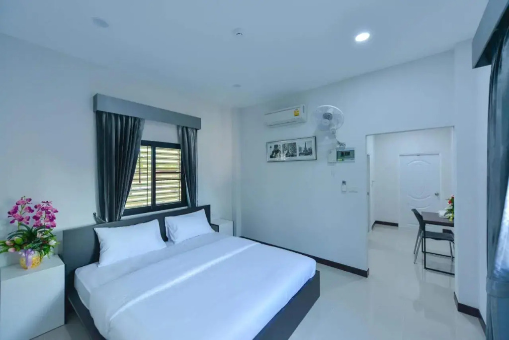 Jarat Mansion