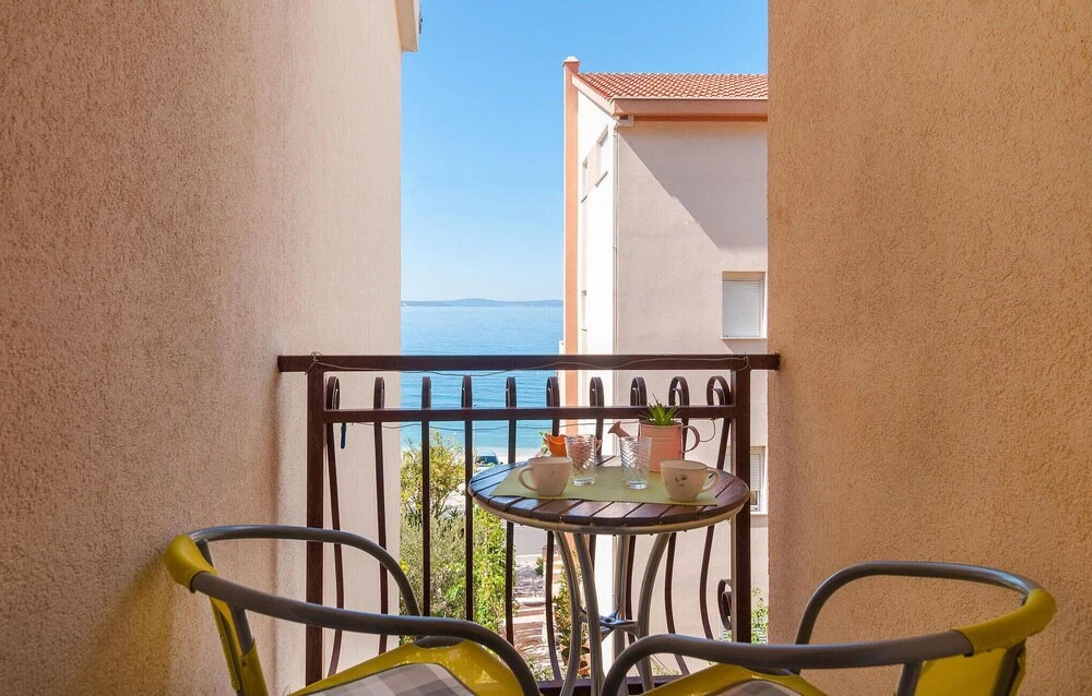 Stunning Home in Podstrana With Wifi and 1 Bedrooms