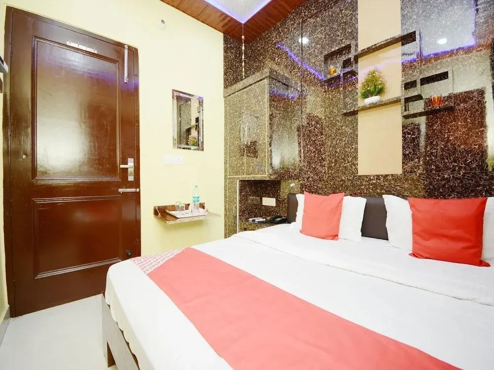 Hotel The Ferns by OYO Rooms