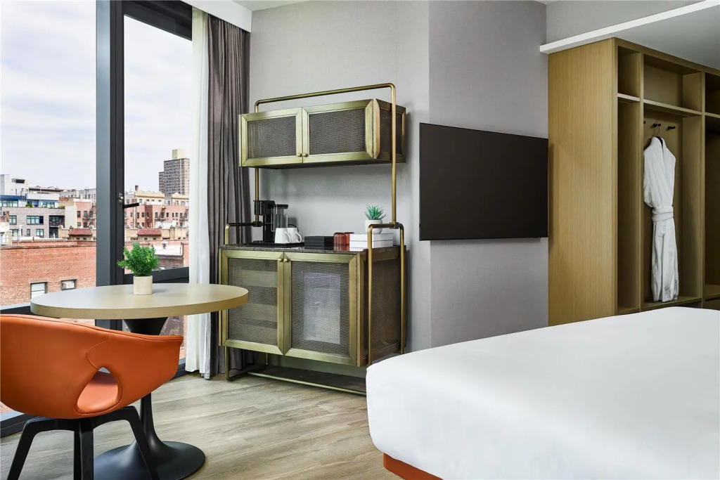 The George Manhattan, Tapestry Collection By Hilton